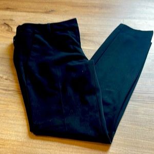 Victoria’s Secret black ankle dress pants size 2